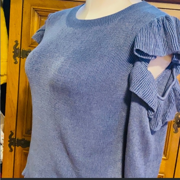 Open Shoulder Ruffled Blue Sweater - Picture 8 of 10